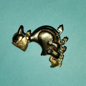 MCM Duck with ducklings brooch (f21)